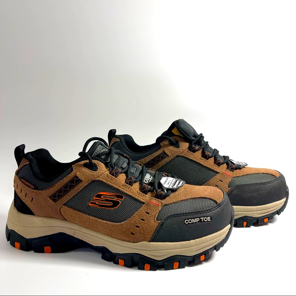 ❌SOLD❌ Sketchers comp toe memory foam construction mens shoes size 8.5 NWT
